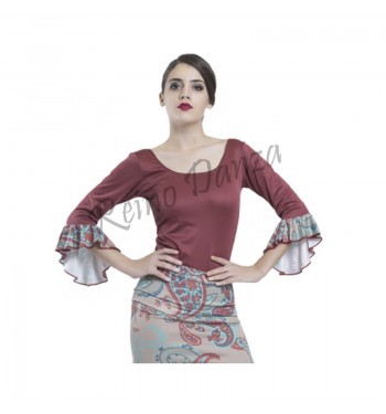 Cuerpo con volantes en mangas