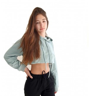 Sudadera capucha corta